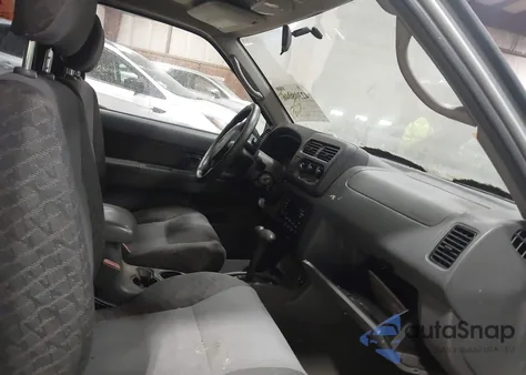 2001 Nissan Xterra Xe из США, поврежденный, VIN 5N1ED28YX1C571796